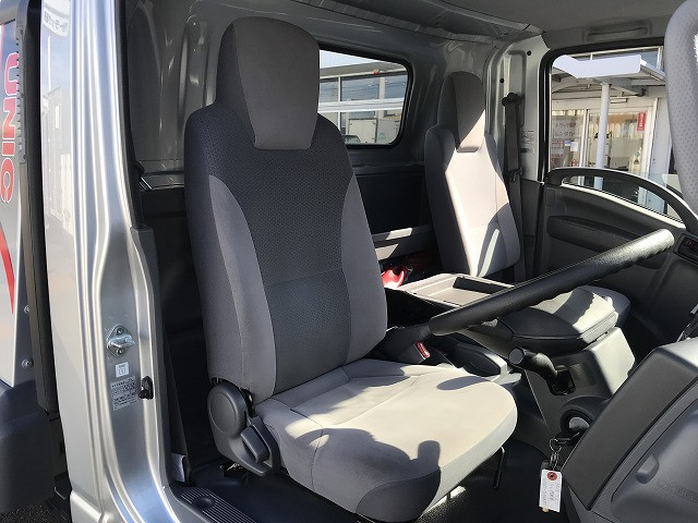 いすゞ エルフ 小型 車載専用車 TRG-NPR85AN(95630) 29枚目