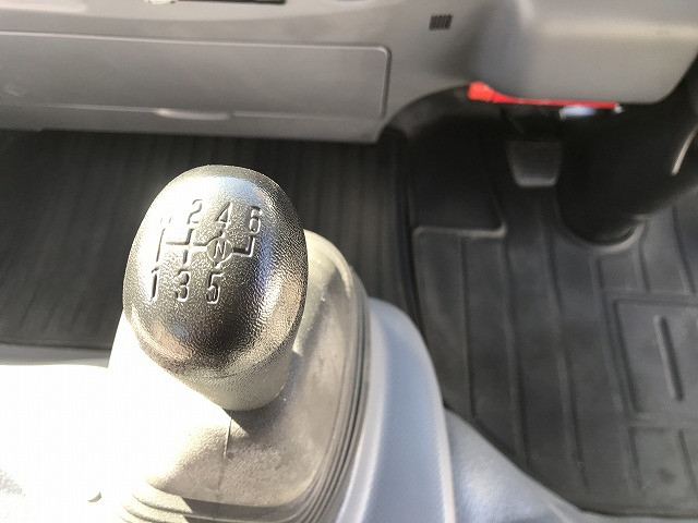 いすゞ エルフ 小型 車載専用車 TRG-NPR85AN(95630) 33枚目