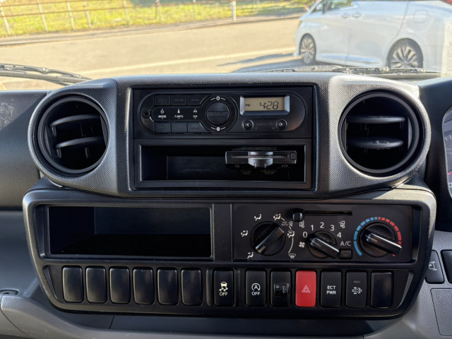 日野 デュトロ 小型 平ボディ TPG-XZU605M(95634) 23枚目