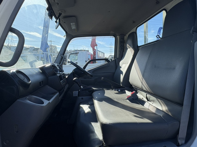 日野 デュトロ 小型 平ボディ TPG-XZU605M(95634) 25枚目