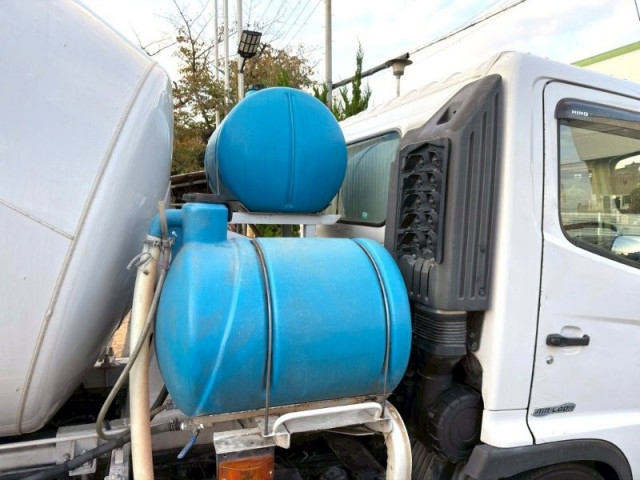 日野 レンジャー 増トン ミキサー車 LKG-FJ7JDAA(95643) 17枚目