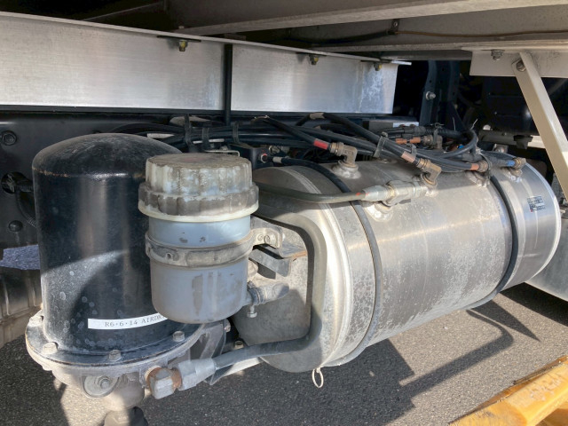 三菱ふそう ファイター 中型 冷凍冷蔵バン TKG-FK64F(95647) 33枚目