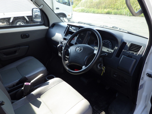 トヨタ ライトエース 小型 平ボディ DBF-S402U(95648) 6枚目