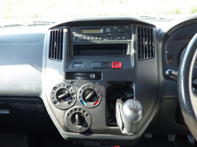 トヨタ ライトエース 小型 平ボディ DBF-S402U(95648) 9枚目