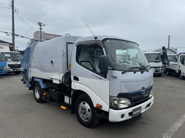 日野 デュトロ 小型 塵芥車（プレス式） TSG-XKU600X(95653) 2枚目