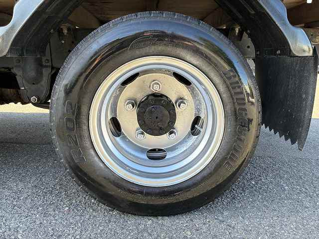 いすゞ エルフ 小型 Wキャブ TRG-NJR85A(95657) 28枚目