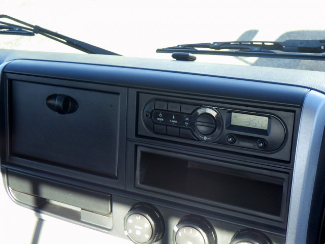 三菱ふそう キャンター 小型 平ボディ TPG-FED90(95664) 17枚目