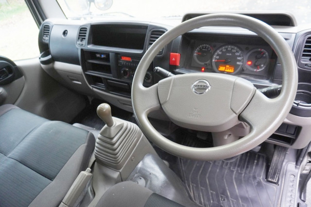 日産自動車 アトラス 小型 平ボディ CBF-SQ2F24(95670) 3枚目