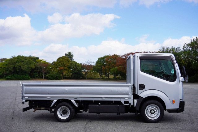 日産自動車 アトラス 小型 平ボディ CBF-SQ2F24(95670) 9枚目