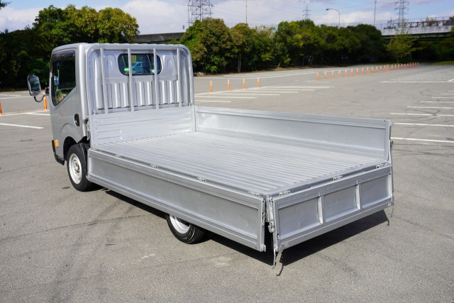 日産自動車 アトラス 小型 平ボディ CBF-SQ2F24(95670) 17枚目
