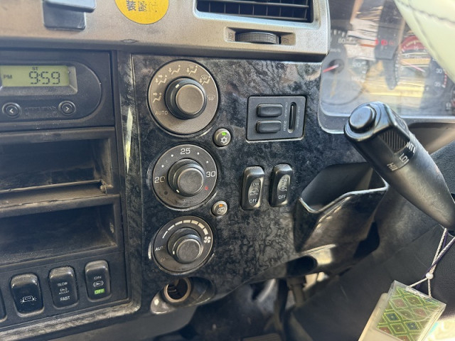 三菱ふそう ファイター 増トン 平ボディ QKG-FK62FZ(95676) 20枚目