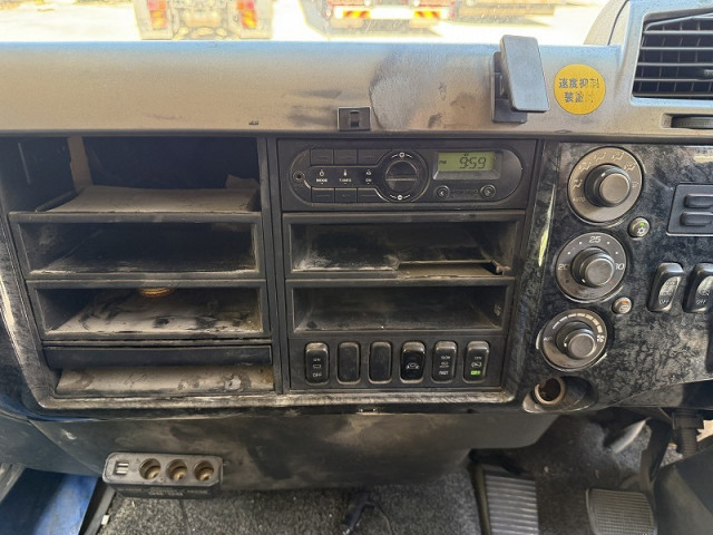 三菱ふそう ファイター 増トン 平ボディ QKG-FK62FZ(95676) 21枚目