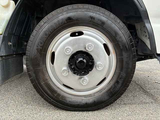 いすゞ エルフ 小型 平ボディ TPG-NJR85A(95675) 26枚目