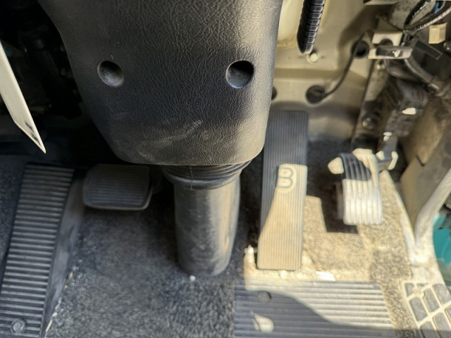 三菱ふそう ファイター 増トン 平ボディ QKG-FK62FZ(95676) 25枚目