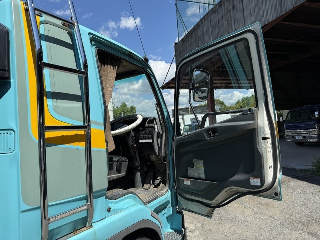 三菱ふそう ファイター 増トン 平ボディ QKG-FK62FZ(95676) 26枚目