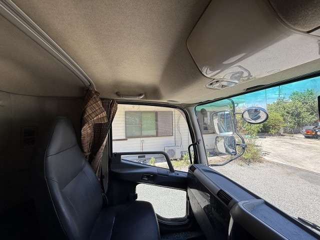 三菱ふそう ファイター 増トン 平ボディ QKG-FK62FZ(95676) 28枚目