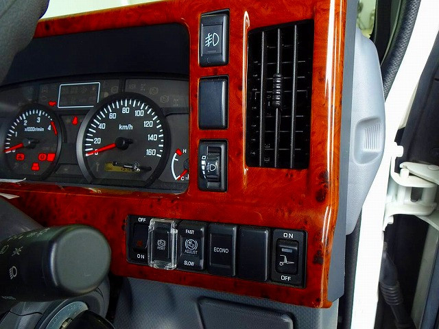 いすゞ エルフ 小型 Wキャブ TPG-NJR85A(95679) 16枚目