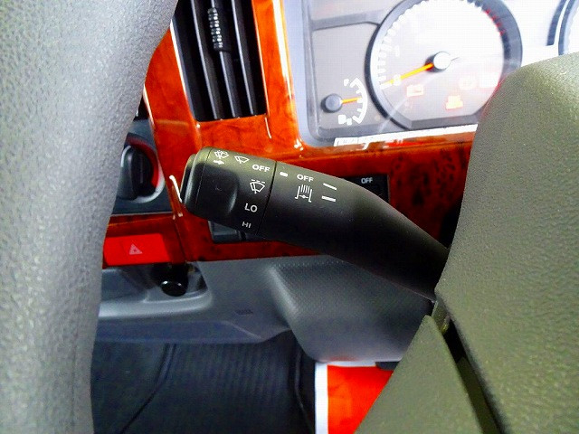 いすゞ エルフ 小型 Wキャブ TPG-NJR85A(95679) 17枚目