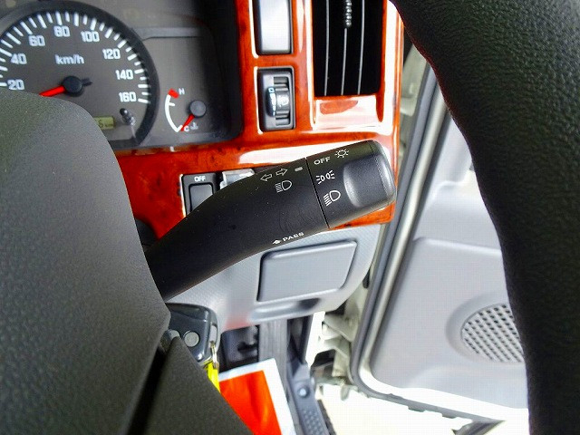 いすゞ エルフ 小型 Wキャブ TPG-NJR85A(95679) 18枚目