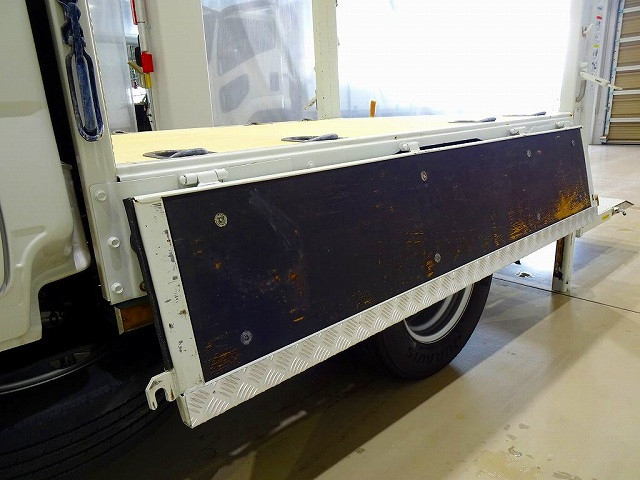 いすゞ エルフ 小型 Wキャブ TPG-NJR85A(95679) 30枚目