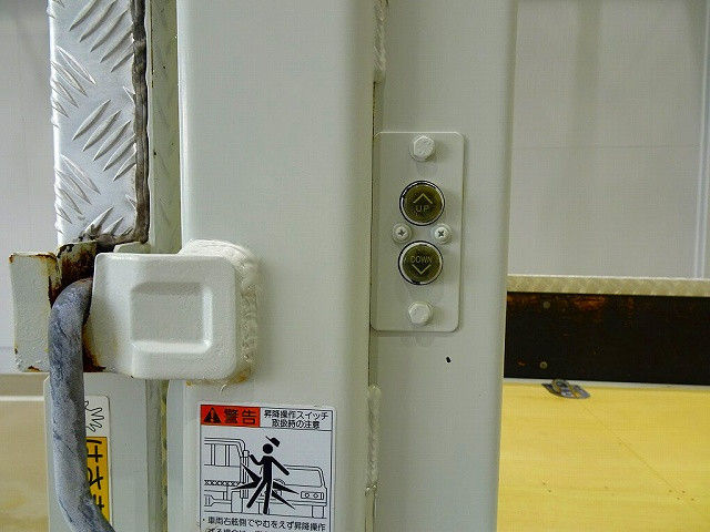 いすゞ エルフ 小型 Wキャブ TPG-NJR85A(95679) 35枚目