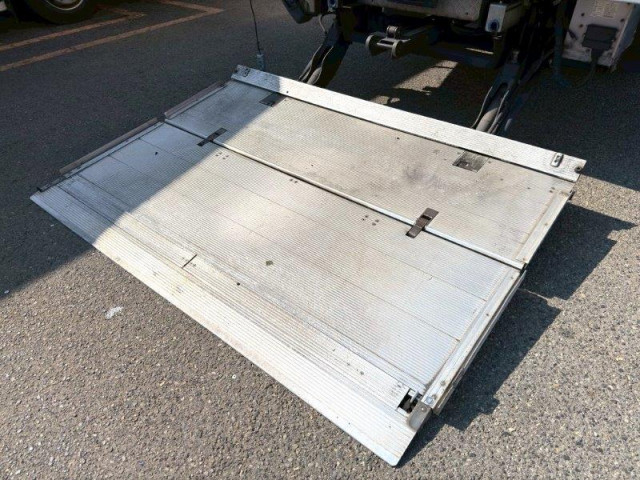 日野 レンジャー 増トン アルミバン TKG-GD7JLAA(95686) 6枚目