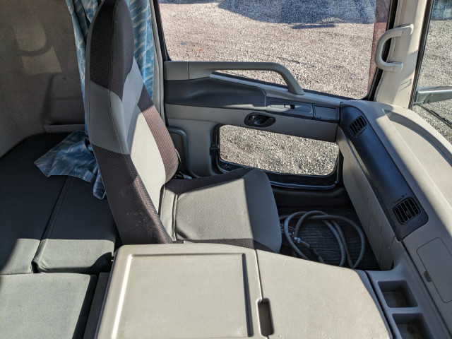 三菱ふそう スーパーグレート 大型 トラクタ（シングル） QKG-FV60VJR(95685) 31枚目