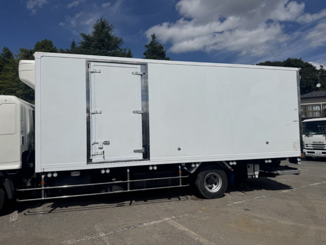 日野 レンジャー 中型 冷凍冷蔵バン TKG-FD7JLAA(95687) 7枚目