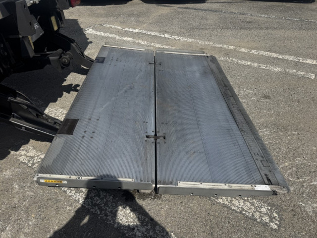 日野 レンジャー 中型 冷凍冷蔵バン TKG-FD7JLAA(95687) 12枚目