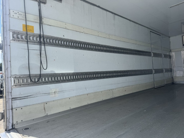 日野 レンジャー 中型 冷凍冷蔵バン TKG-FD7JLAA(95687) 13枚目