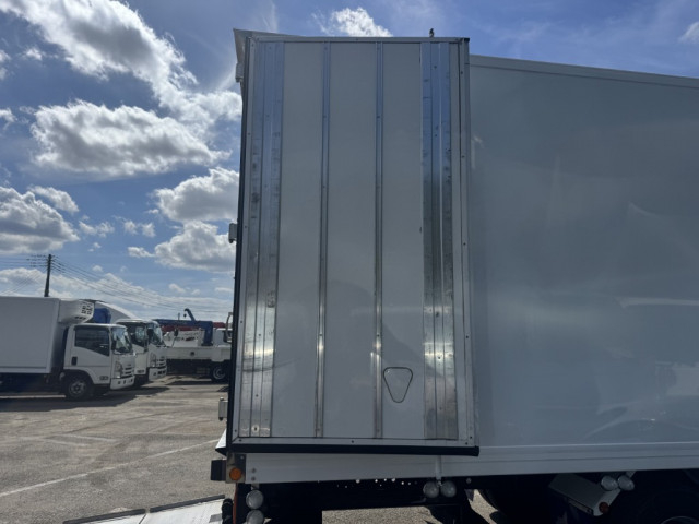 日野 レンジャー 中型 冷凍冷蔵バン TKG-FD7JLAA(95687) 20枚目