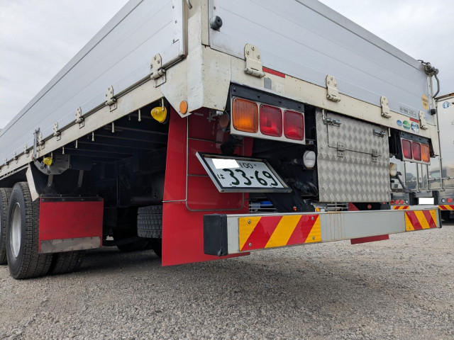 UDトラックス（日産） クオン 大型 平ボディ QPG-CD5ZA(95688) 8枚目