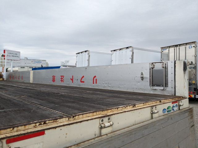 UDトラックス（日産） クオン 大型 平ボディ QPG-CD5ZA(95688) 18枚目