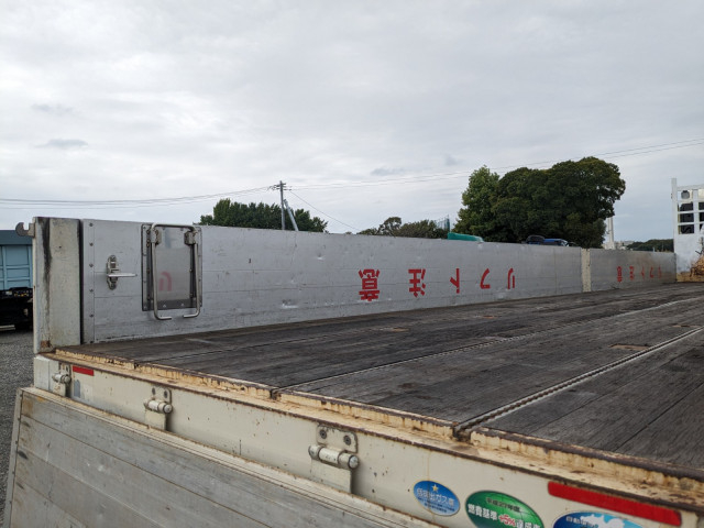 UDトラックス（日産） クオン 大型 平ボディ QPG-CD5ZA(95688) 19枚目