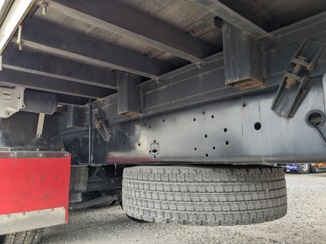 UDトラックス（日産） クオン 大型 平ボディ QPG-CD5ZA(95688) 21枚目