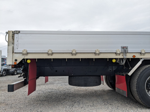 UDトラックス（日産） クオン 大型 平ボディ QPG-CD5ZA(95688) 26枚目