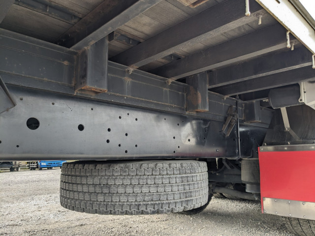 UDトラックス（日産） クオン 大型 平ボディ QPG-CD5ZA(95688) 28枚目