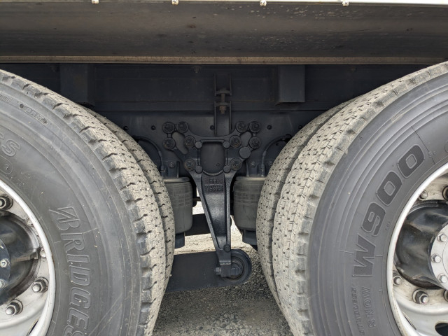 UDトラックス（日産） クオン 大型 平ボディ QPG-CD5ZA(95688) 29枚目