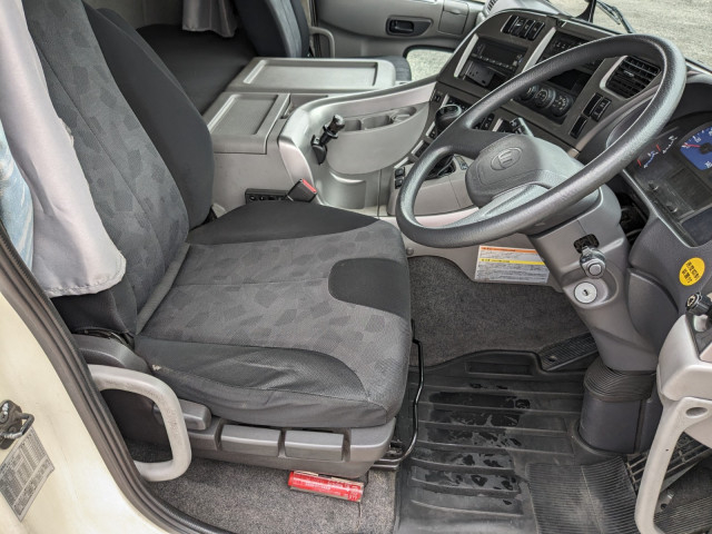 UDトラックス（日産） クオン 大型 平ボディ QPG-CD5ZA(95688) 34枚目