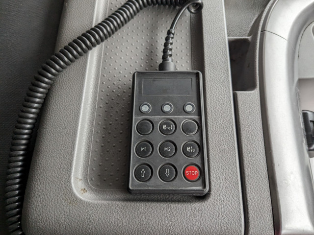 UDトラックス（日産） クオン 大型 平ボディ QPG-CD5ZA(95688) 37枚目