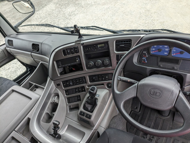 UDトラックス（日産） クオン 大型 平ボディ QPG-CD5ZA(95688) 39枚目