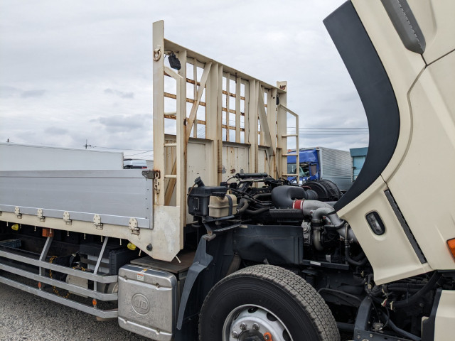 UDトラックス（日産） クオン 大型 平ボディ QPG-CD5ZA(95688) 46枚目