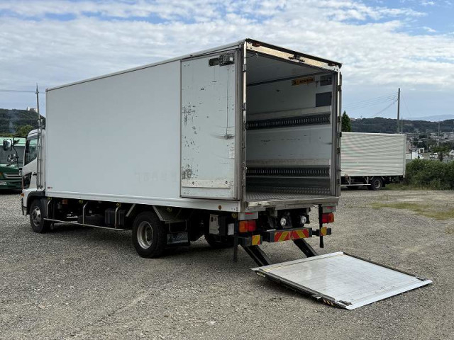 日野 レンジャー 中型 冷凍冷蔵バン TKG-FC9JJAA(95692) 13枚目