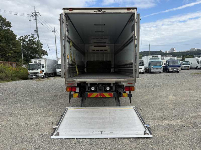 日野 レンジャー 中型 冷凍冷蔵バン TKG-FC9JJAA(95692) 17枚目