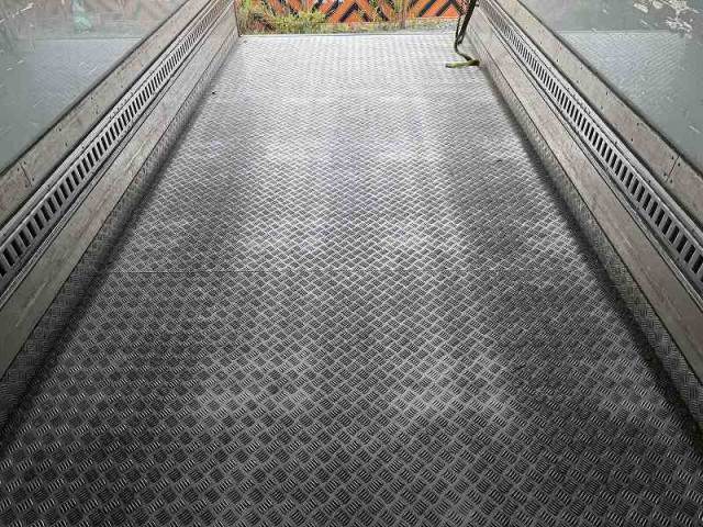 日野 レンジャー 中型 冷凍冷蔵バン TKG-FC9JJAA(95692) 18枚目