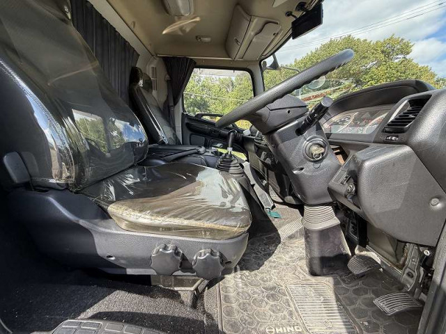 日野 レンジャー 中型 冷凍冷蔵バン TKG-FC9JJAA(95692) 31枚目