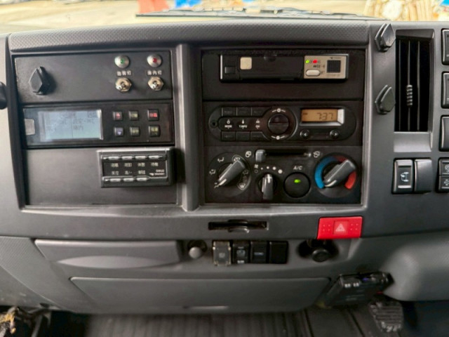 いすゞ エルフ 小型 冷凍冷蔵バン TPG-NPR85AN(95693) 23枚目