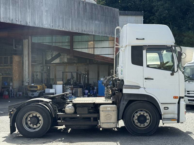 UDトラックス（日産） クオン 大型 トラクタ（シングル） QPG-GK5XAB(95699) 4枚目
