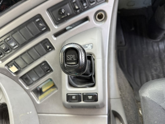 UDトラックス（日産） クオン 大型 トラクタ（シングル） QPG-GK5XAB(95699) 20枚目