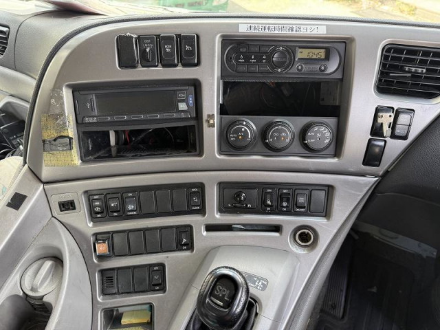 UDトラックス（日産） クオン 大型 トラクタ（シングル） QPG-GK5XAB(95699) 21枚目